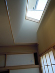 ＳＵＳ製天窓のある1階和室